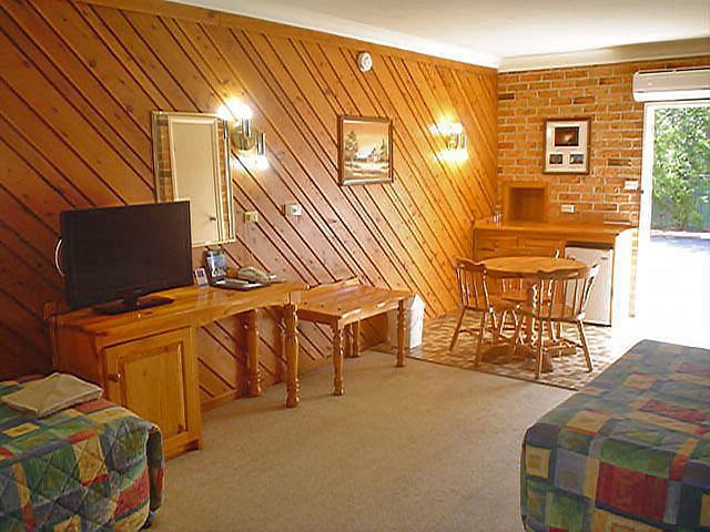 Coachmans Rest Motor Lodge Кунабарабран Номер фото